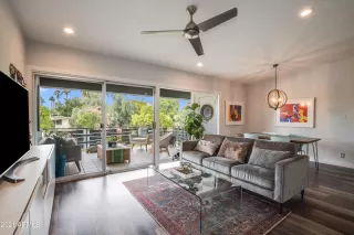 Photo #3: 6244211 Listing