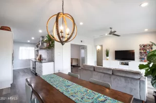 Photo #5: 6244211 Listing