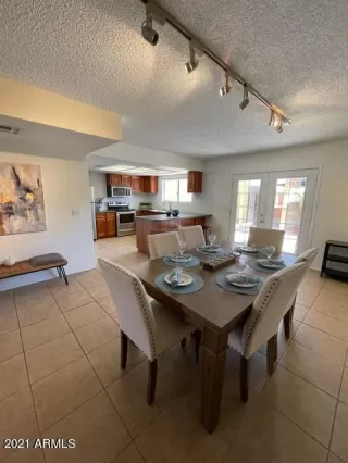 Photo #4: 6244320 Listing