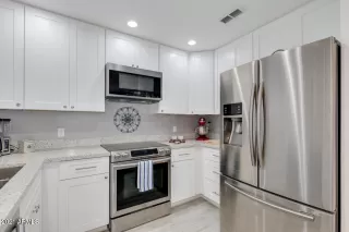 Photo #4: 6244430 Listing 