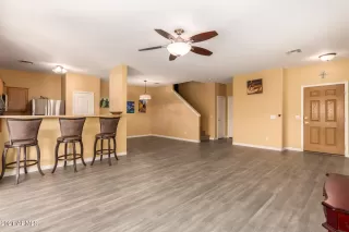 Photo #2: 6244650 Listing 