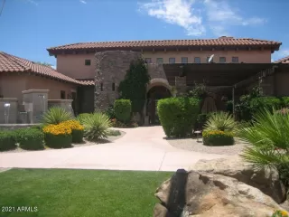 Photo #1: 6244676 Listing