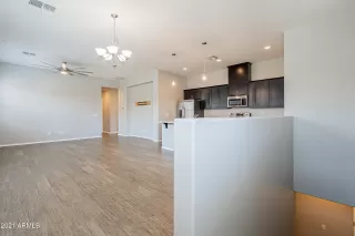 Photo #3: 6244848 Listing