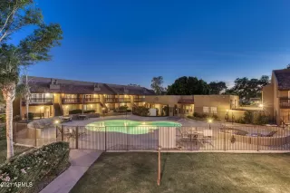 Photo #3: 6244852 Listing