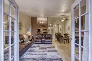 Photo #4: 6244852 Listing