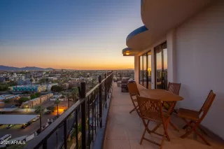 Photo #6: 6244910 Listing