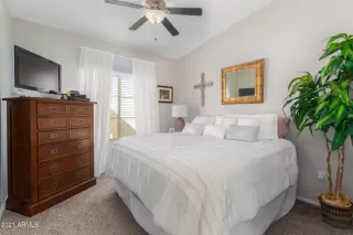 Photo #5: 6245105 Listing