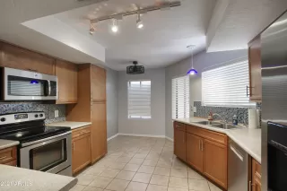 Photo #3: 6245122 Listing