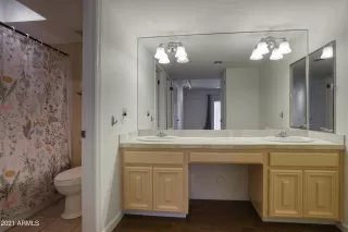 Photo #5: 6245122 Listing