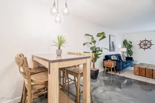 Photo #6: 6245162 Listing 