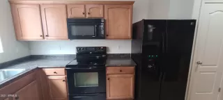 Photo #5: 6245297 Listing