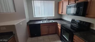 Photo #6: 6245297 Listing