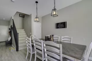 Photo #4: 6245421 Listing