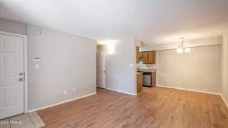 Photo #6: 6245463 Listing