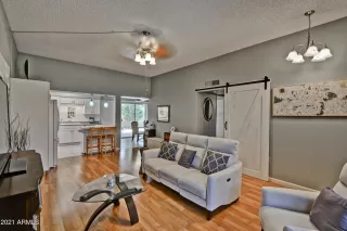 Photo #2: 6245518 Listing