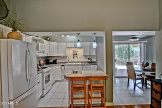 Photo #4: 6245518 Listing