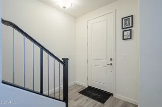 Photo #4: 6245529 Listing