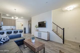 Photo #6: 6245529 Listing