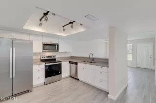 Photo #5: 6245533 Listing 