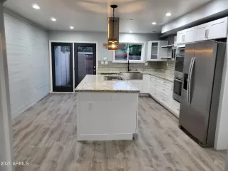 Photo #6: 6245569 Listing