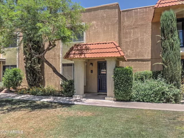 MLS: 6245582 Condo For Sale