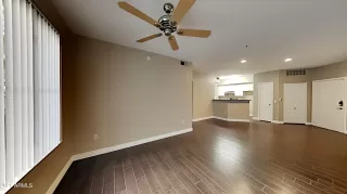 Photo #3: 6245586 Listing