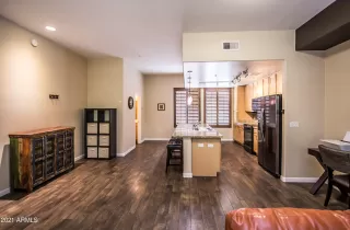 Photo #3: 6245600 Listing