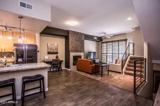 Photo #6: 6245600 Listing