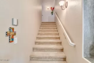 Photo #6: 6245635 Listing