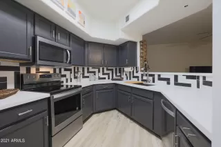 Photo #2: 6245656 Listing