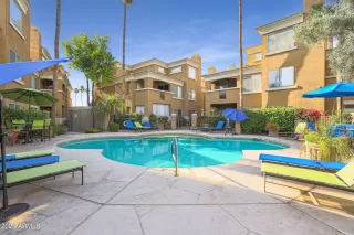 Photo #4: 6245656 Listing