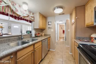 Photo #5: 6245719 Listing