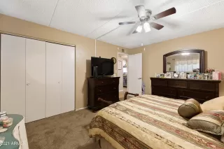 Photo #6: 6245719 Listing