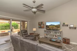 Photo #5: 6245725 Listing