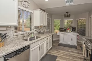 Photo #6: 6245725 Listing