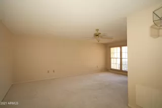 Photo #4: 6245767 Listing