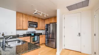 Photo #2: 6245796 Listing