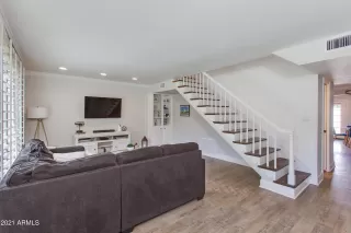 Photo #2: 6245944 Listing