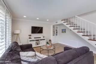 Photo #3: 6245944 Listing