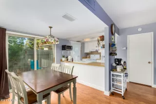 Photo #5: 6246131 Listing