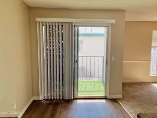 Photo #5: 6246163 Listing