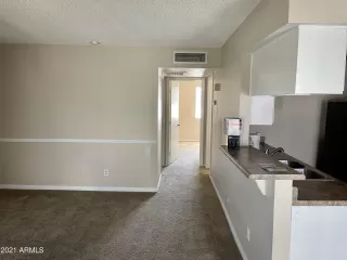 Photo #6: 6246163 Listing