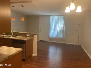 Photo #2: 6246358 Listing 