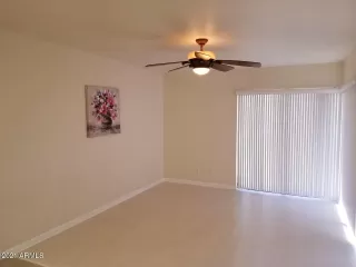 Photo #6: 6246365 Listing