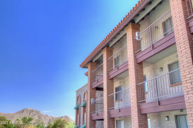 MLS: 6246371 Condo For Sale