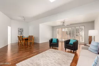 Photo #5: 6246393 Listing