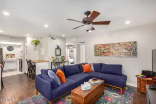 Photo #4: 6246451 Listing