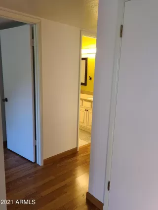 Photo #6: 6246461 Listing