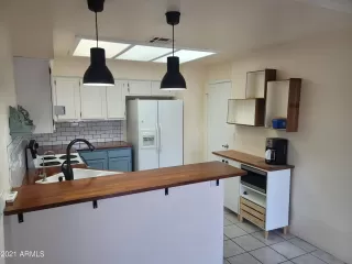 Photo #5: 6246486 Listing