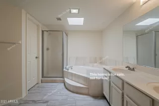 Photo #5: 6246863 Listing